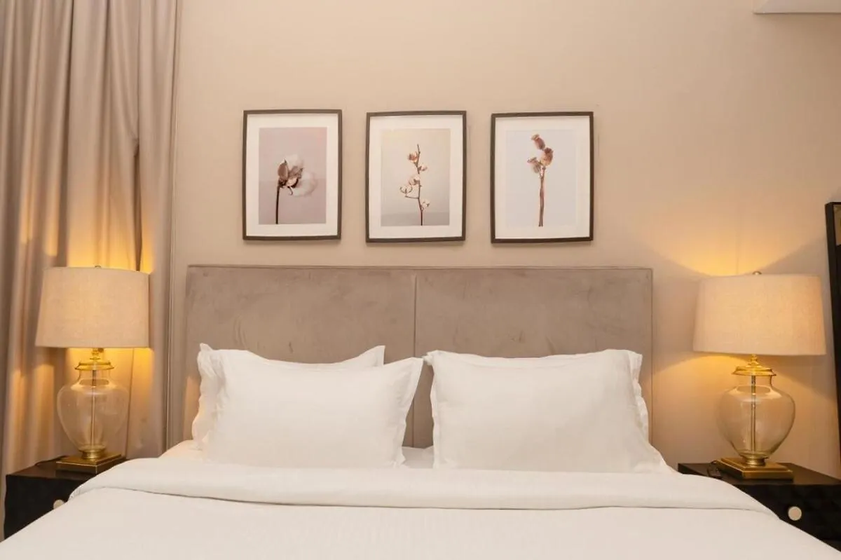 Serene Homes -Creative Burj And Fountain Views Dubai