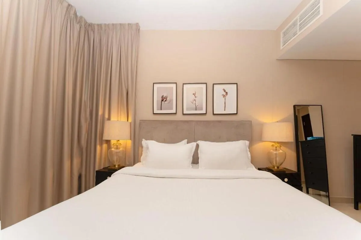 Apartment Serene Homes -Creative Burj And Fountain Views Dubai