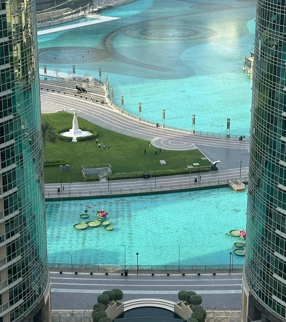 Serene Homes -Creative Burj And Fountain Views Dubai